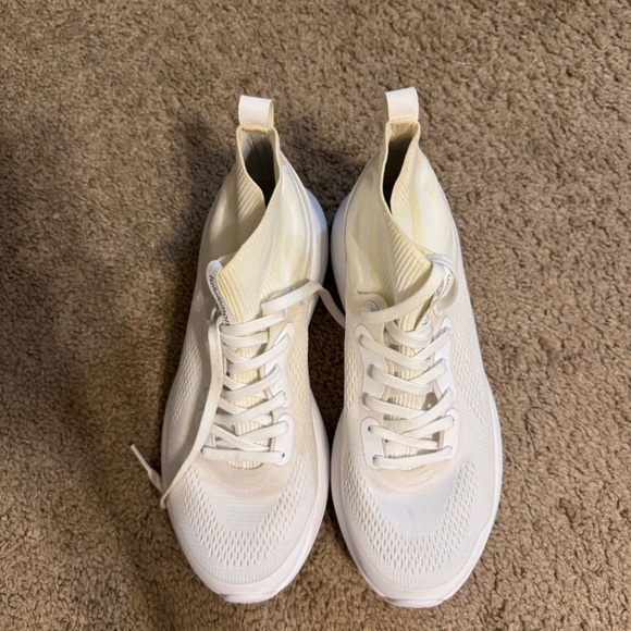 Women's Chargefeel 2 Mid Workout Shoe - Picture 10 of 13